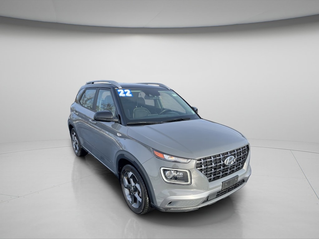 Used 2022 Hyundai Venue Limited SUV