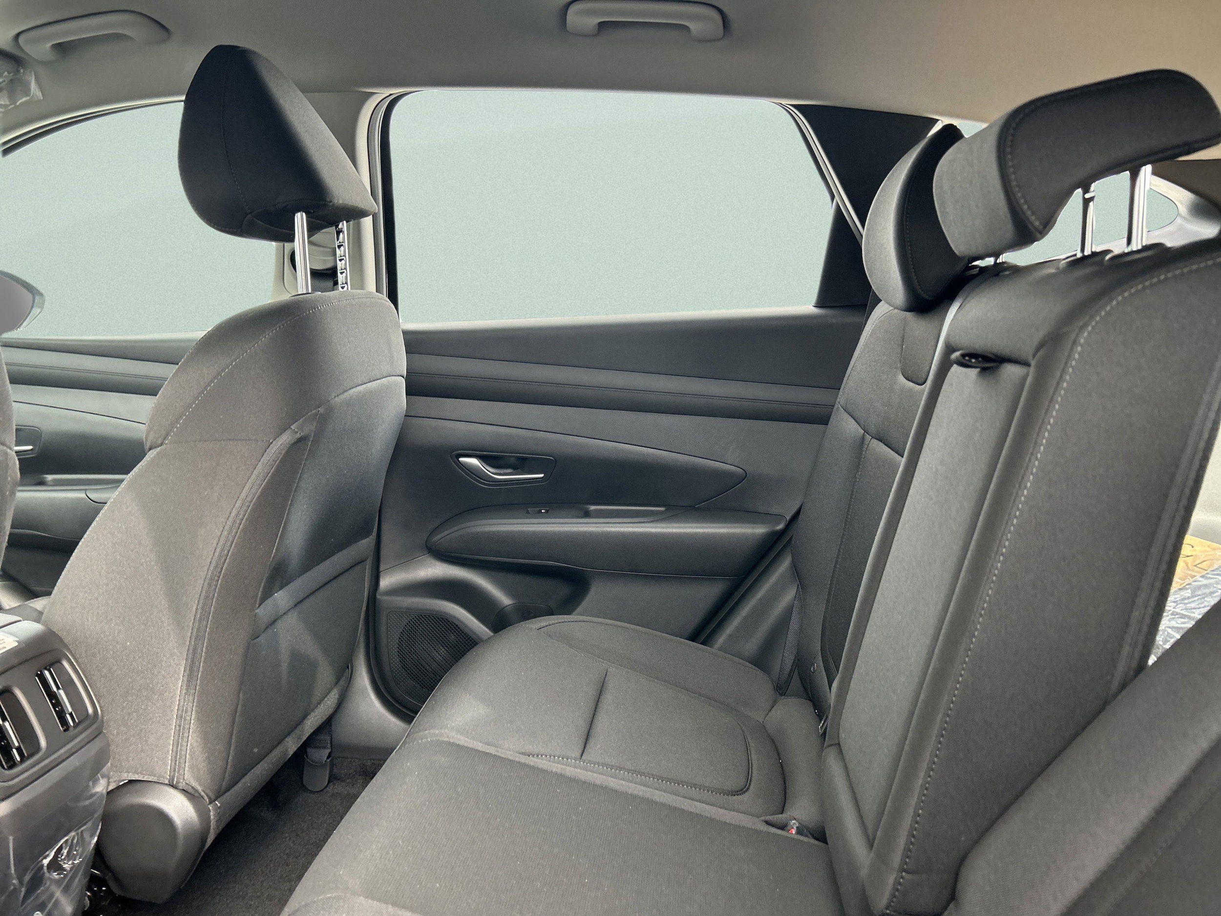 2026 Hyundai Tucson Blue SE - Photo 12