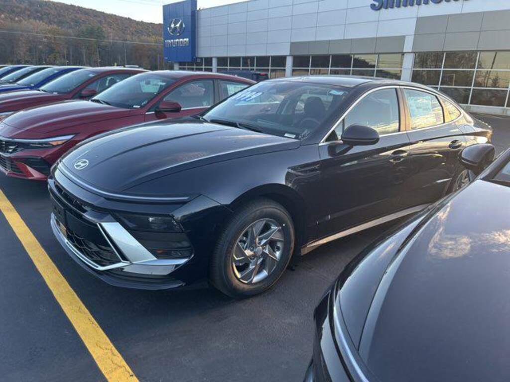 New 2026 Hyundai Sonata SE Sedan