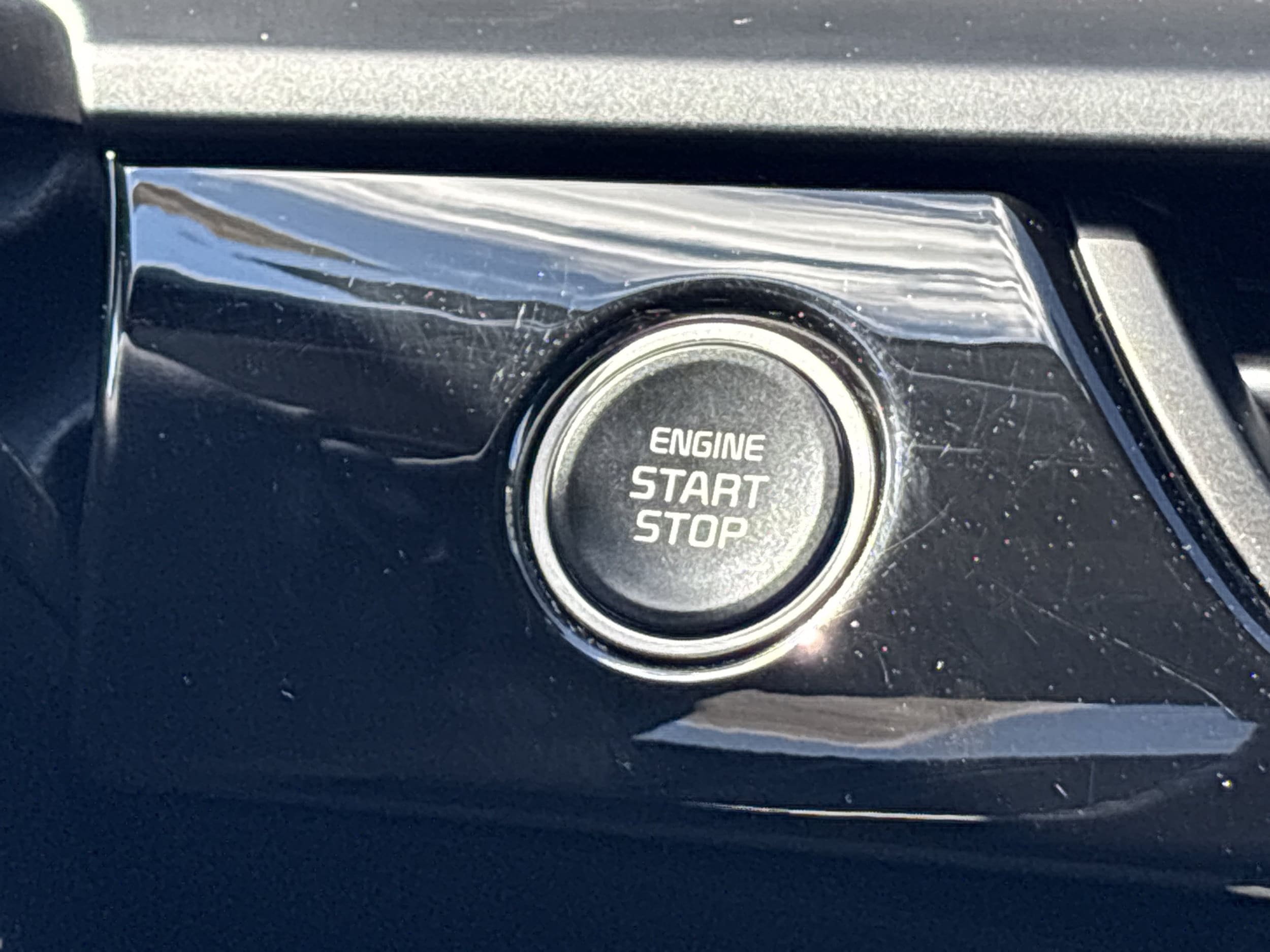 2025 Kia Seltos S - Photo 25