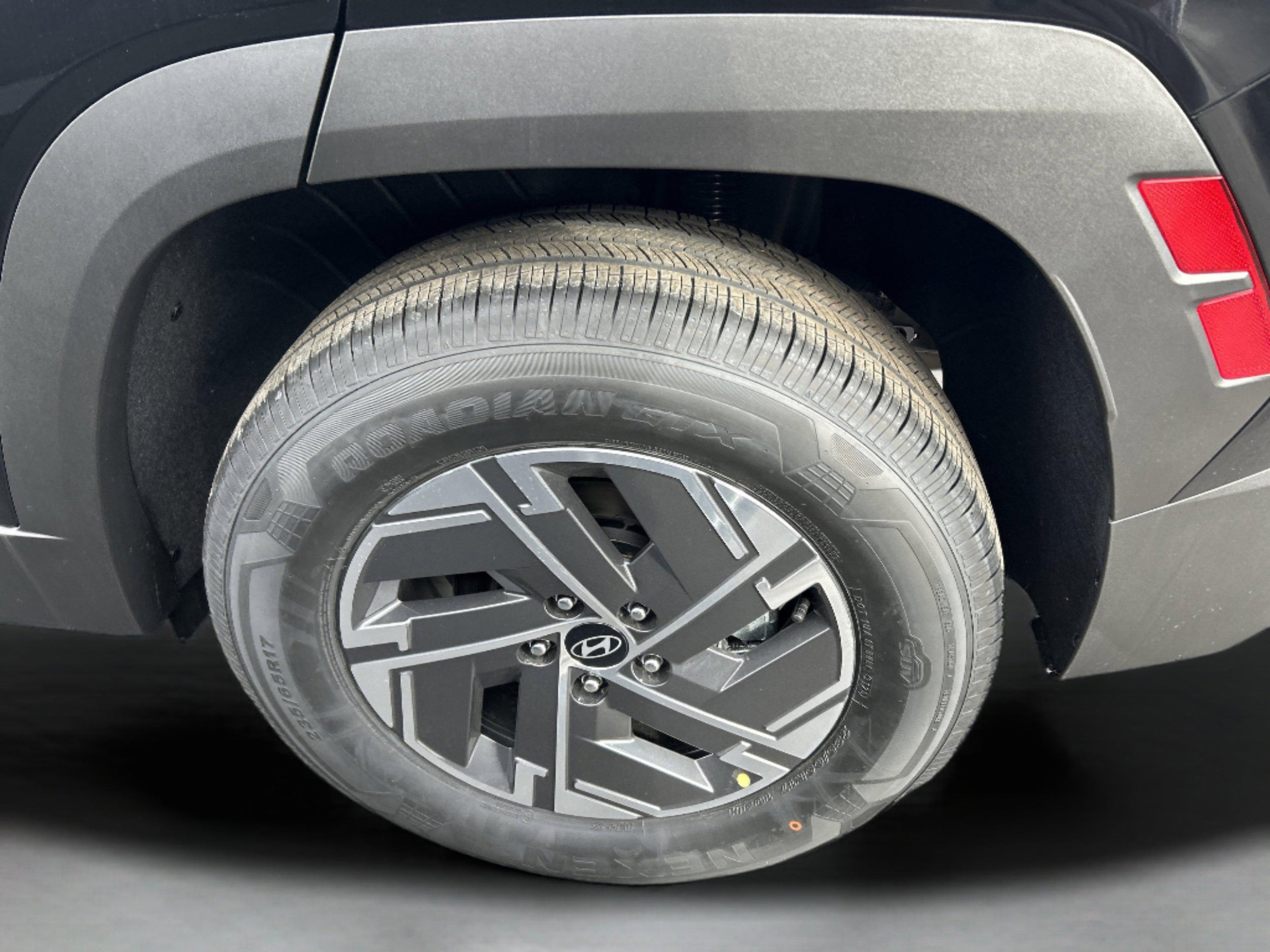 2026 Hyundai Tucson Blue SE - Photo 8