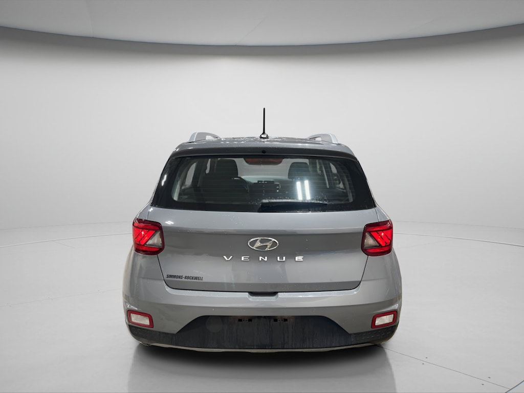 Used 2023 Hyundai Venue SEL SUV