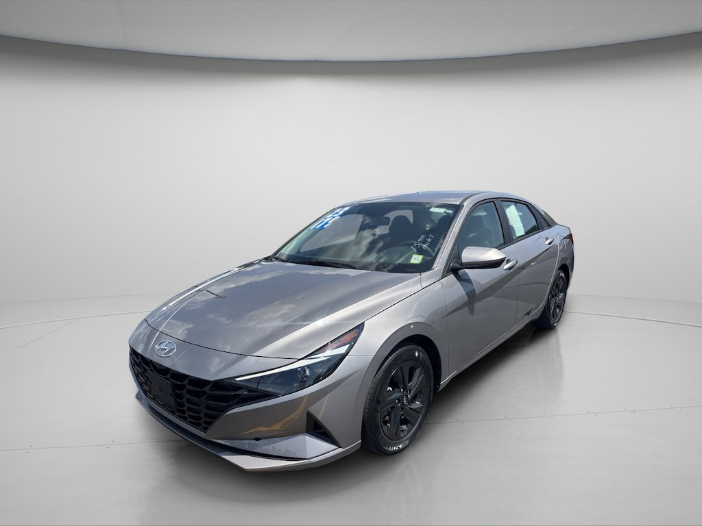 Used 2023 Hyundai Elantra SEL Sedan