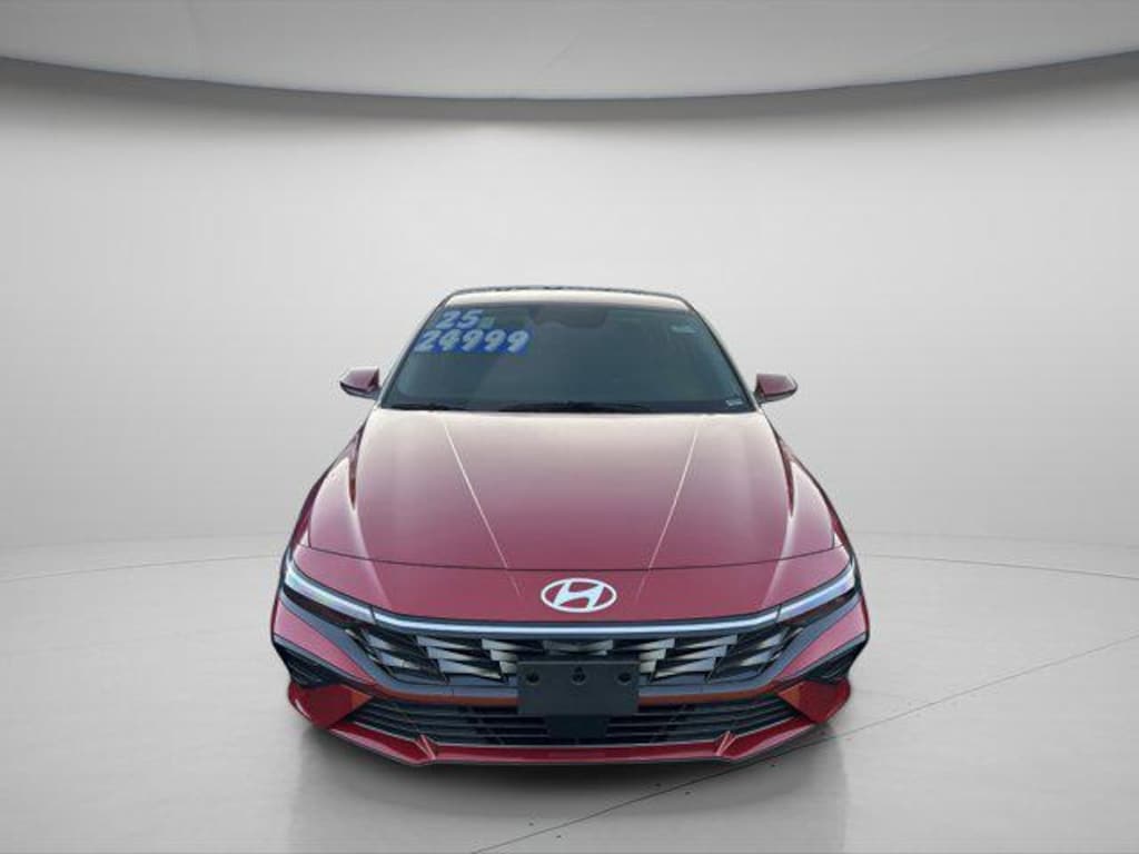 New 2025 Hyundai Elantra SEL Convenience Sedan