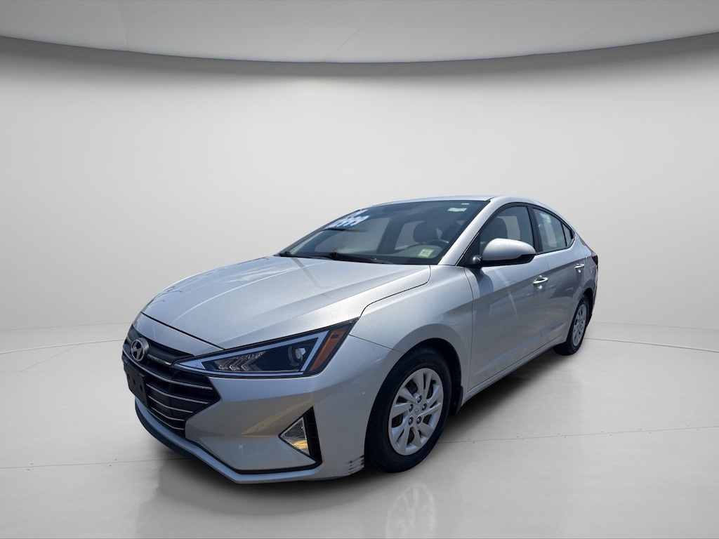 Used 2019 Hyundai Elantra SE Sedan