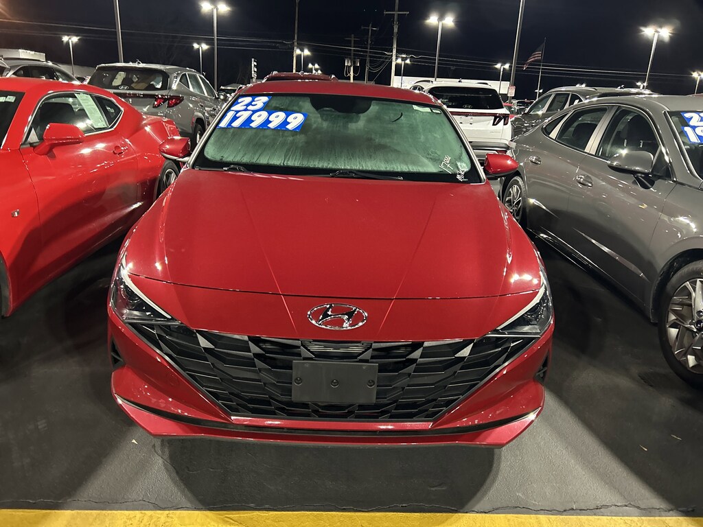 Used 2023 Hyundai Elantra SEL Sedan