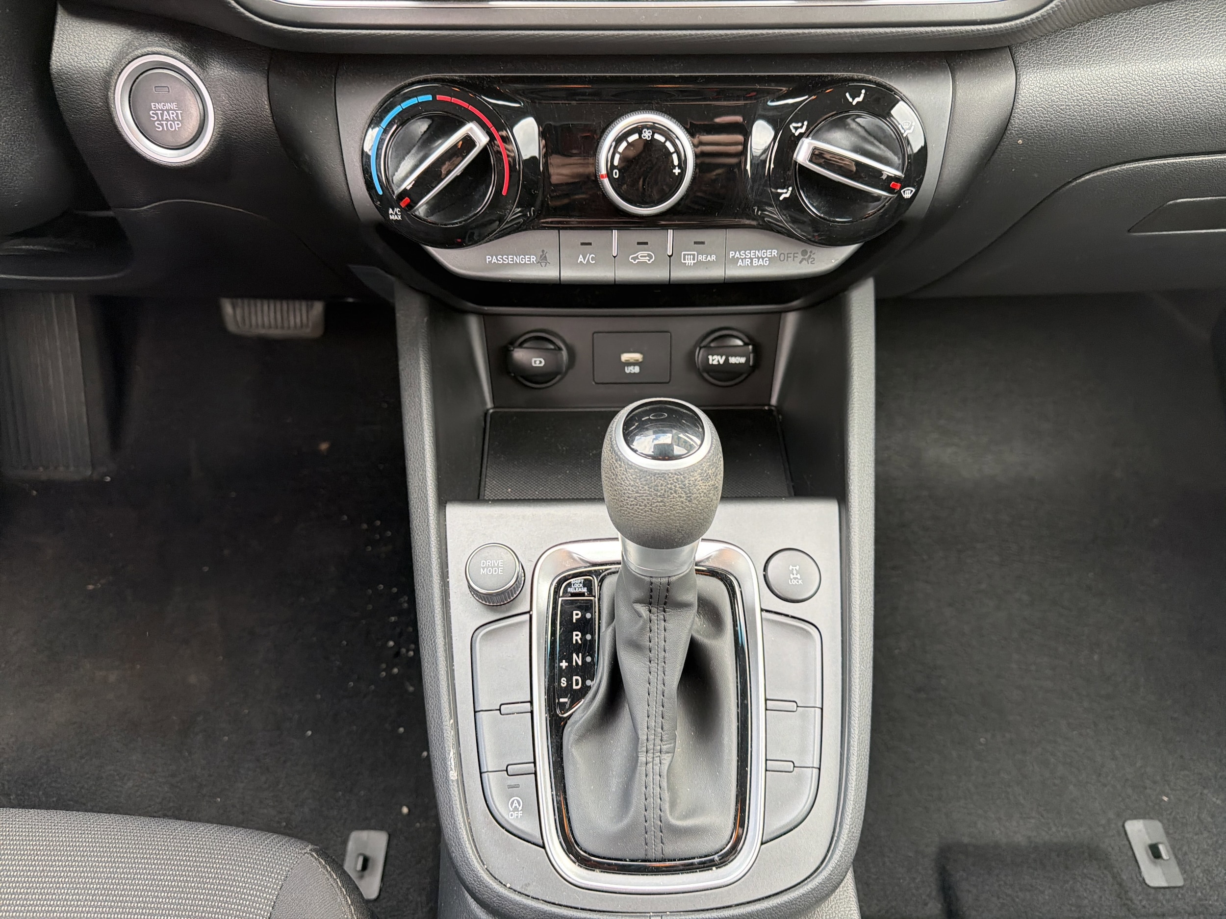 2023 Hyundai Kona SEL - Photo 19