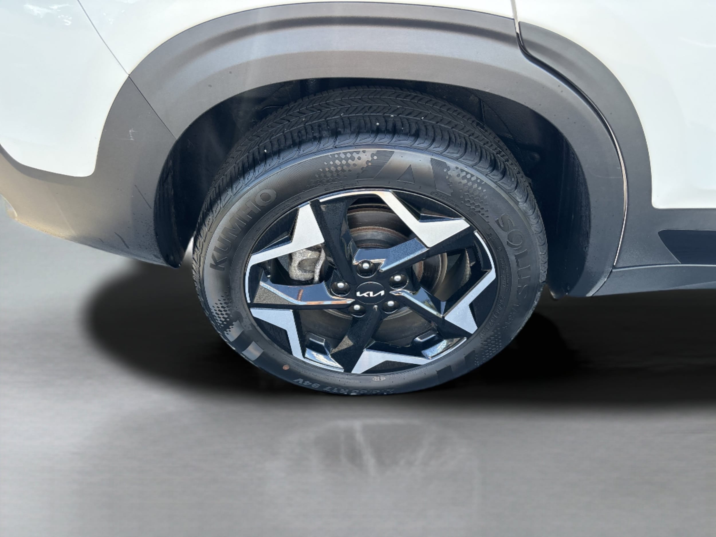 2025 Kia Seltos S - Photo 24
