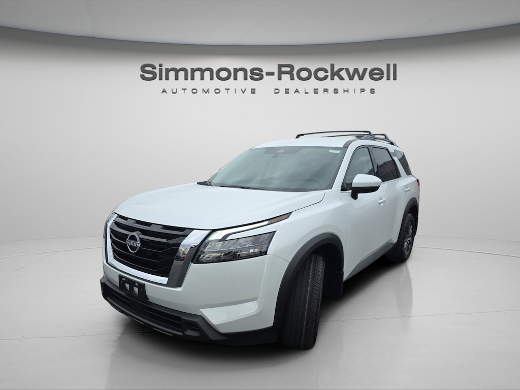 New 2025 Nissan Pathfinder SV SUV