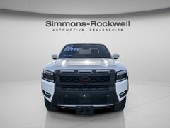 2025 Nissan Frontier PRO-4X Truck Crew Cab
