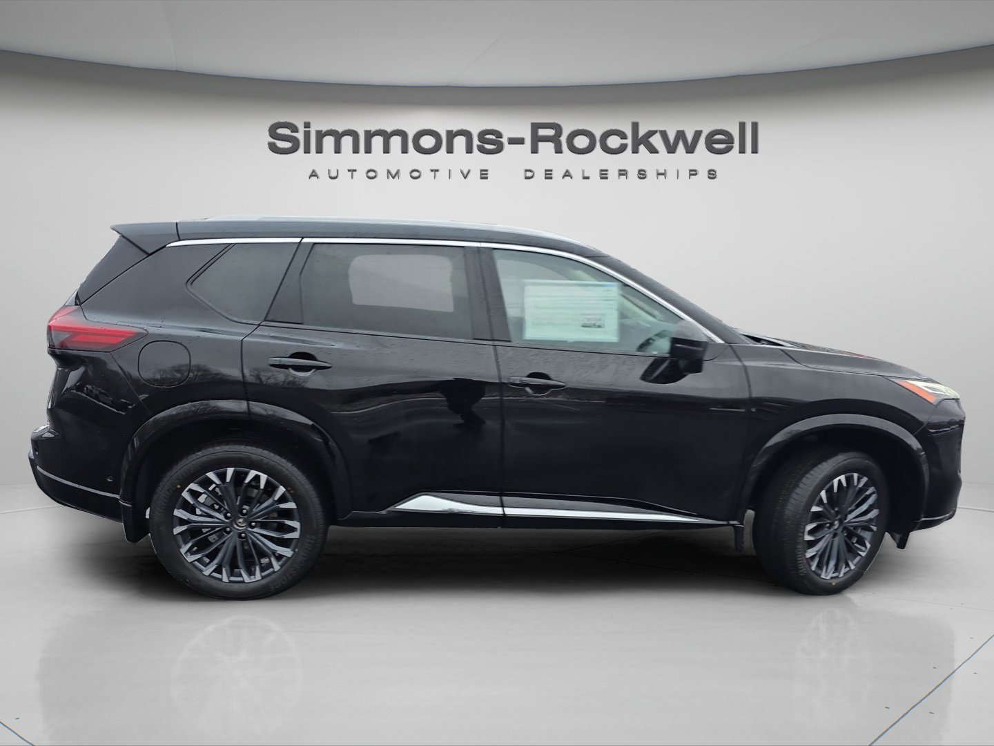 2026 Nissan Rogue Platinum photo 3