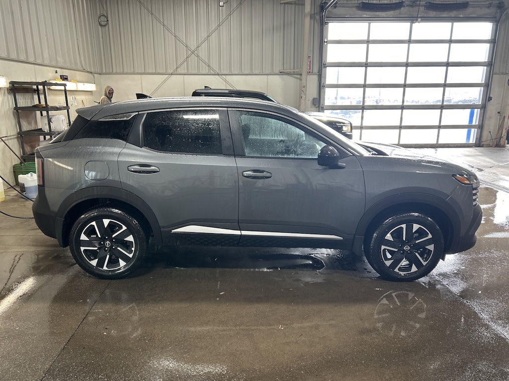 New 2026 Nissan Kicks SV SUV