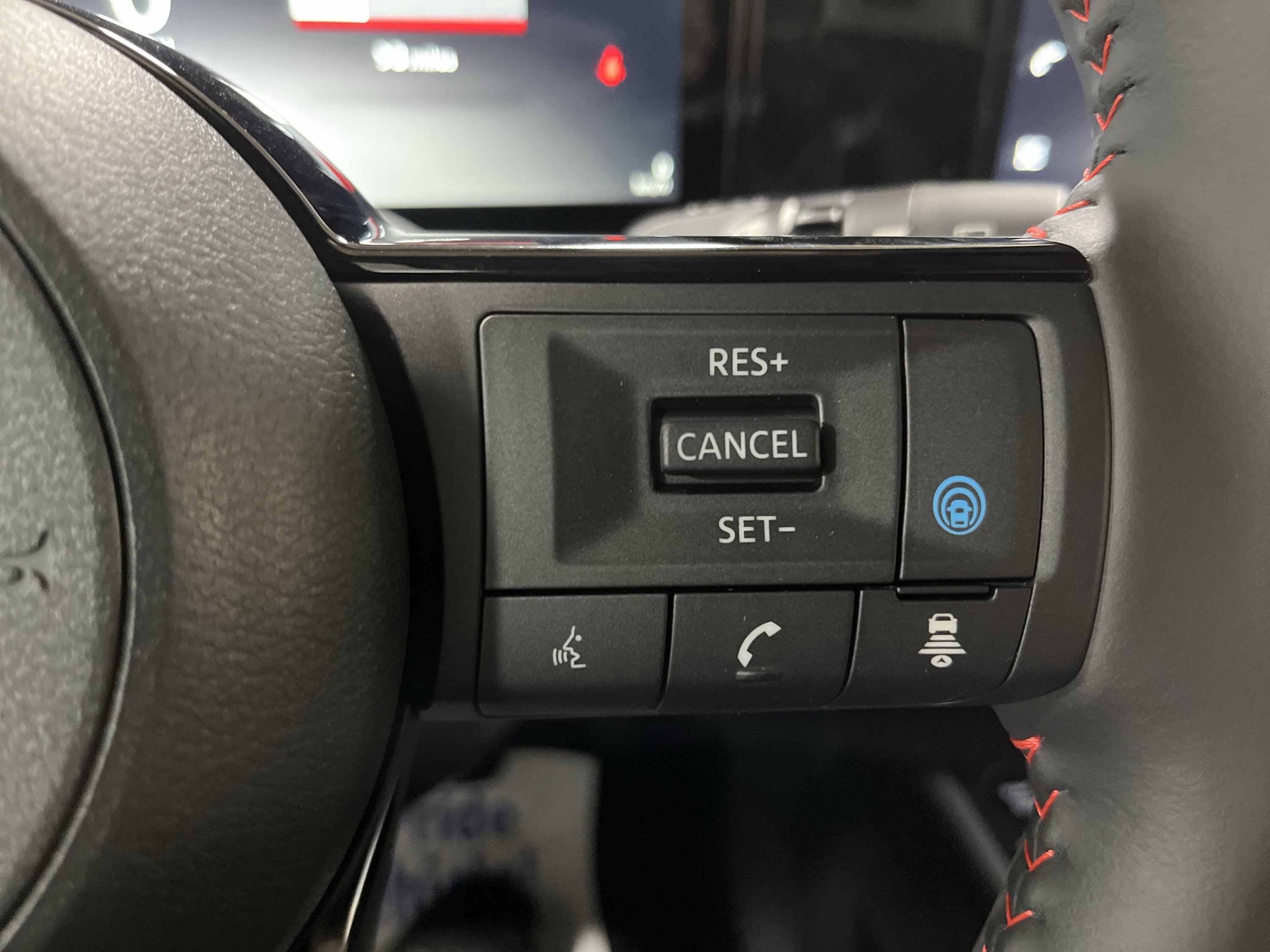 2026 Nissan KICKS SR AWD - Photo 18