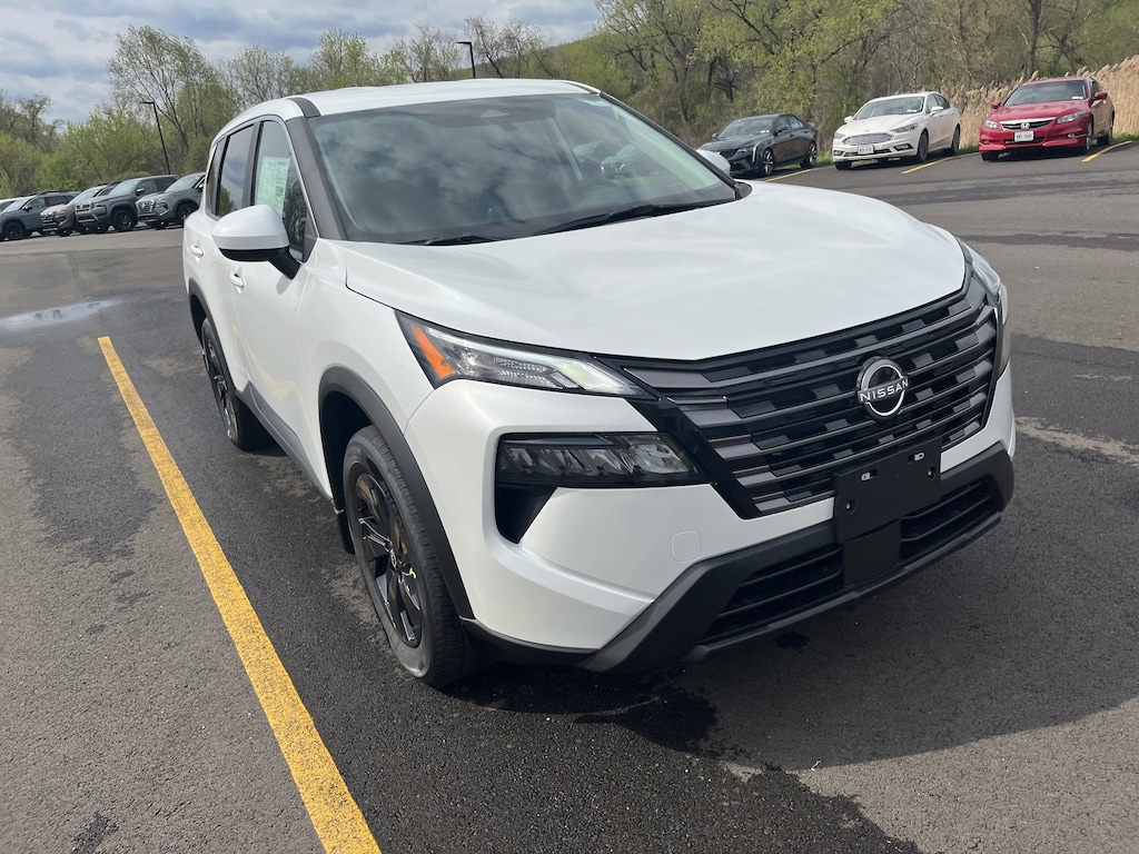 New 2026 Nissan Rogue SV SUV