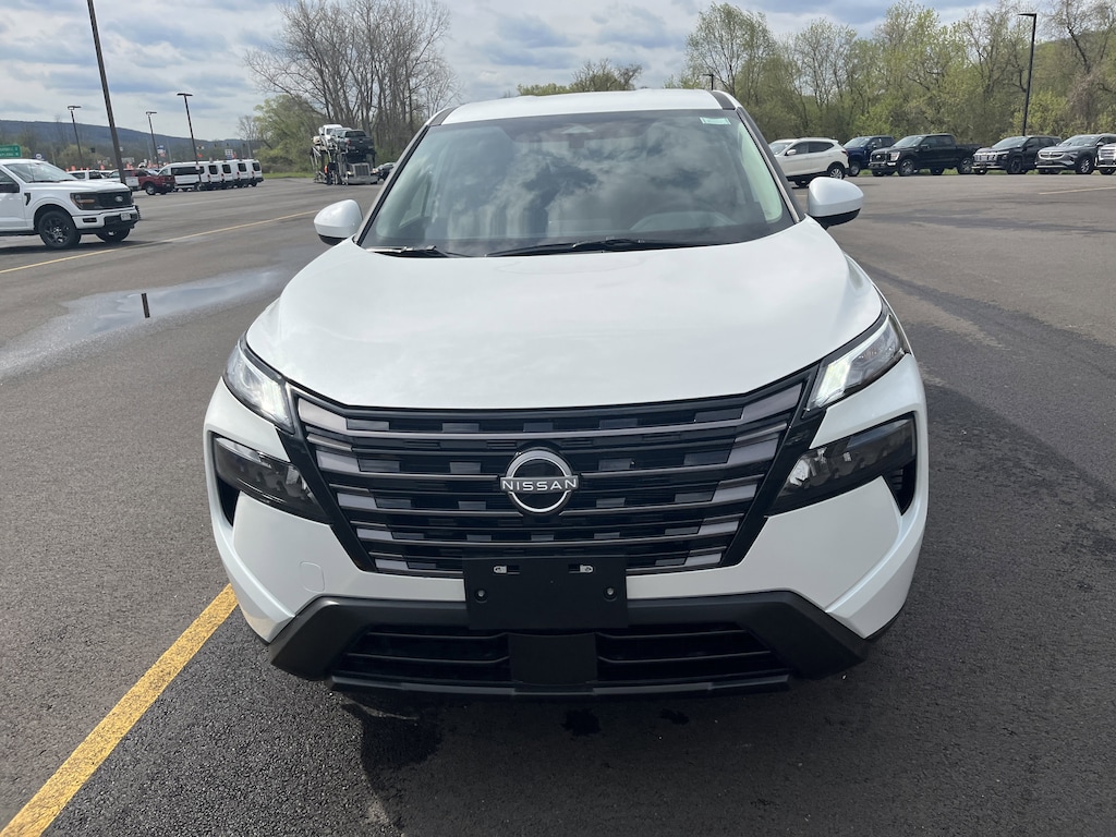 New 2026 Nissan Rogue SV SUV