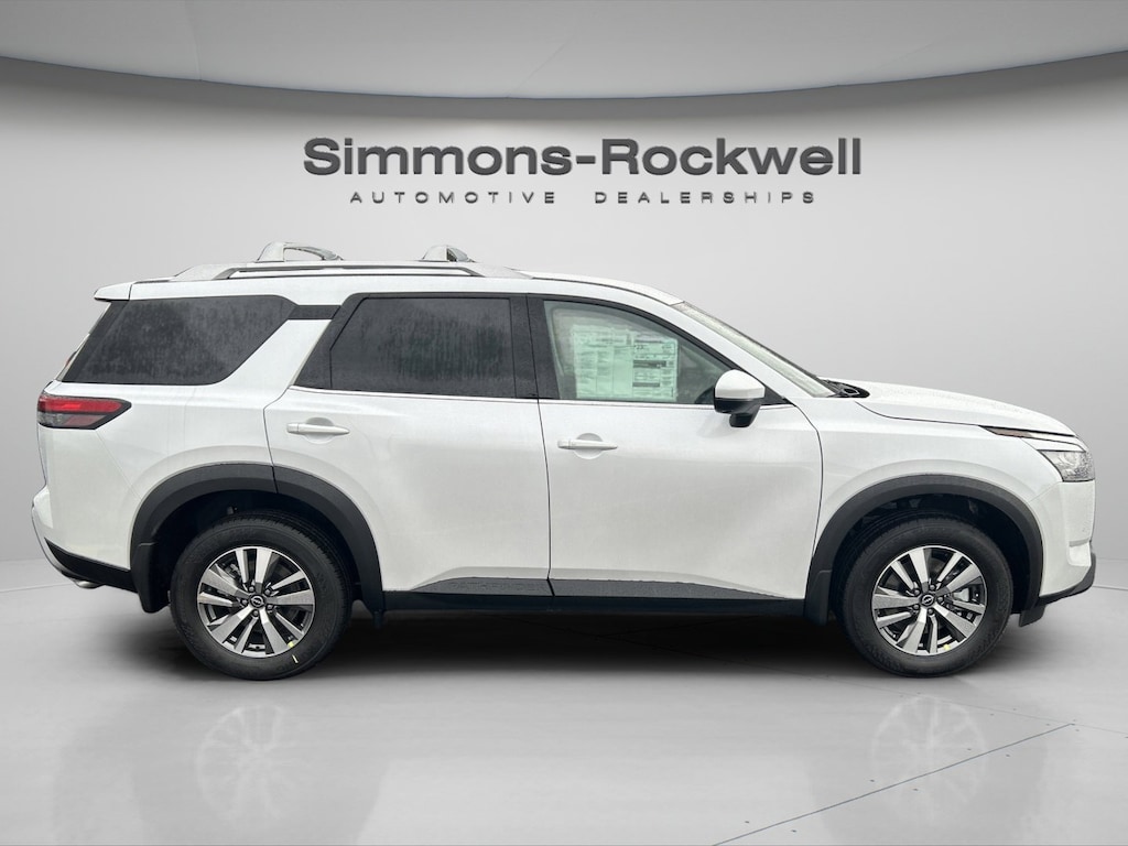 New 2025 Nissan Pathfinder SL SUV