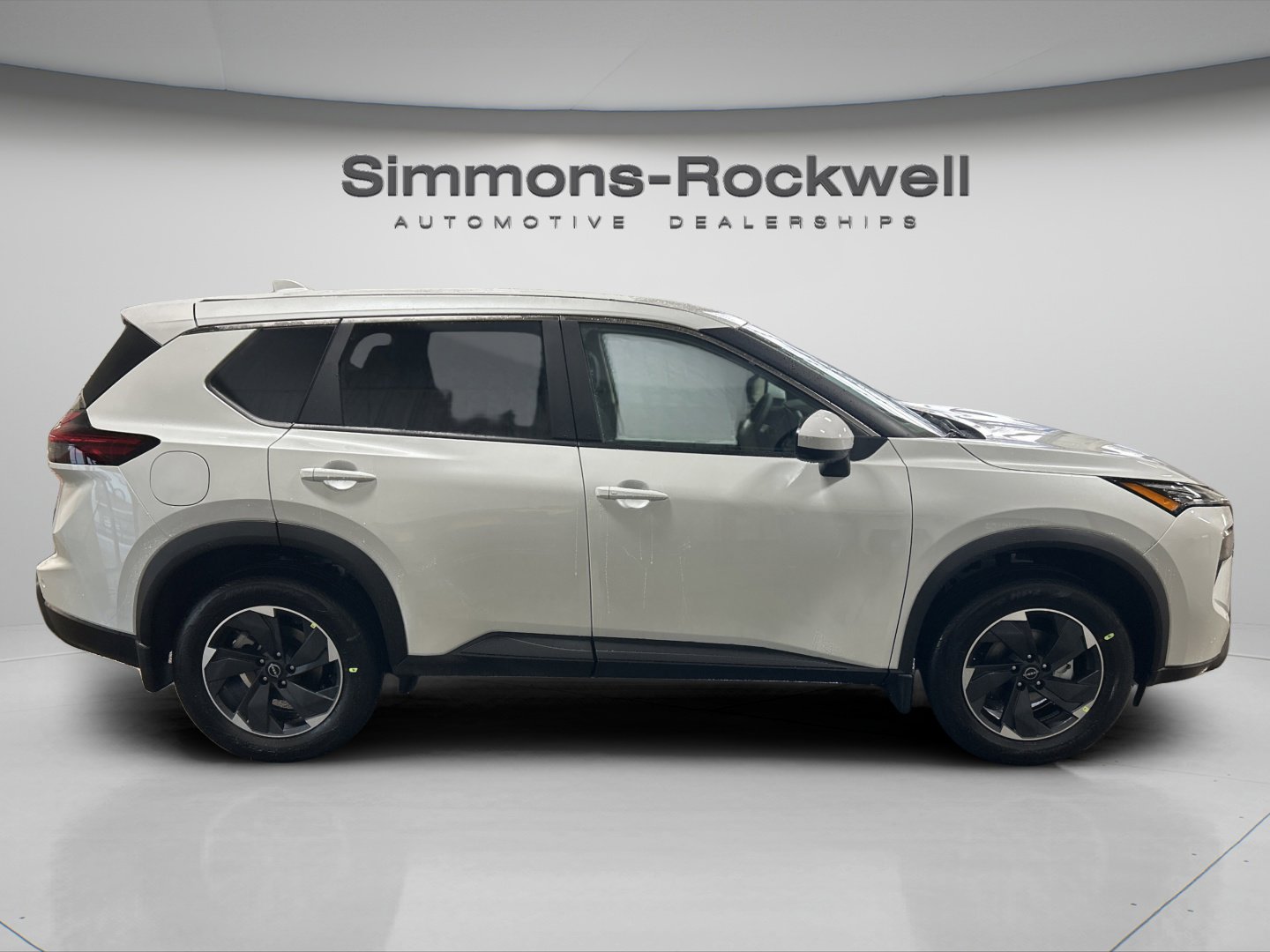 2026 Nissan Rogue SV photo 2