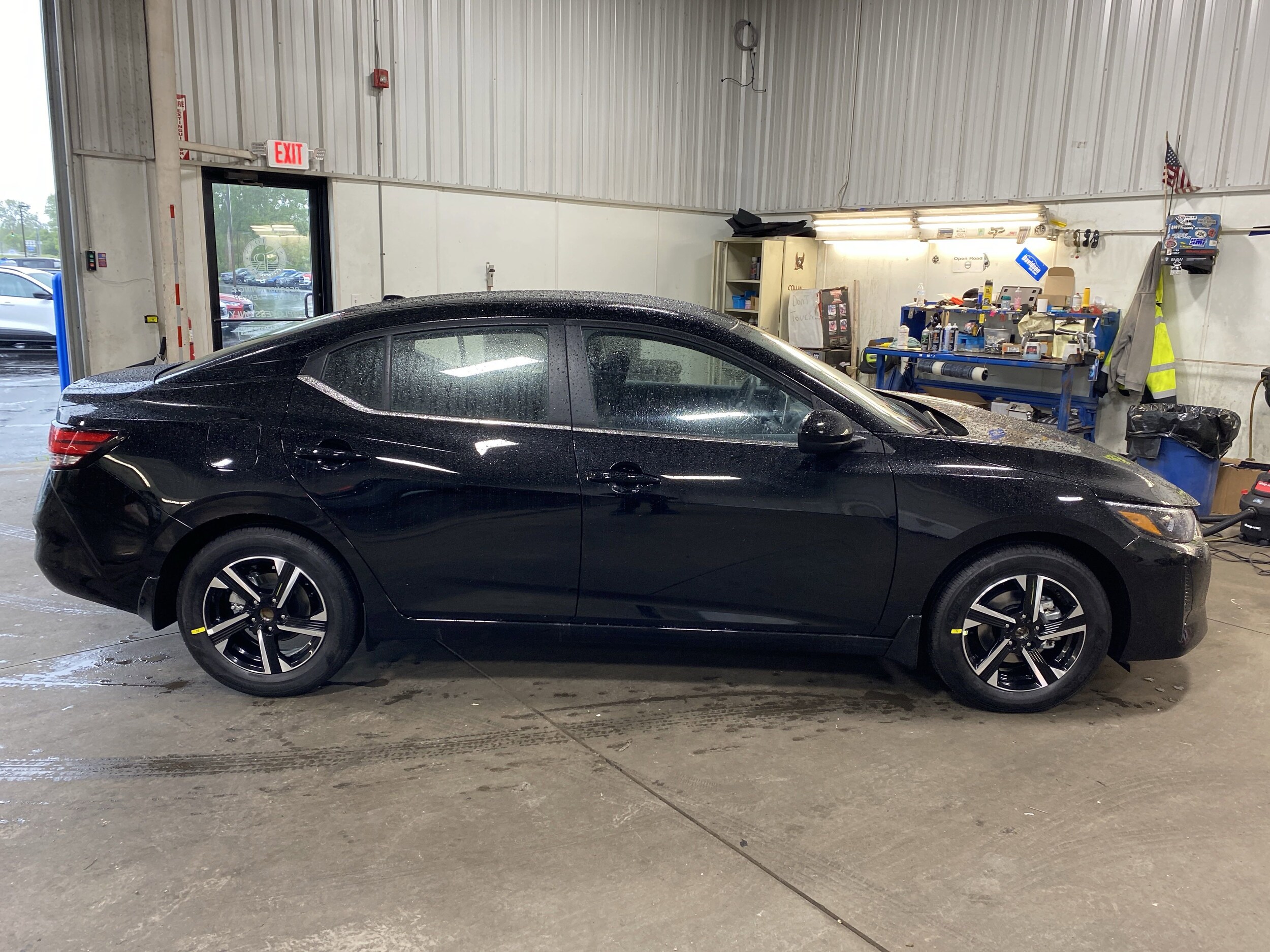 2025 Nissan Sentra SV photo 4