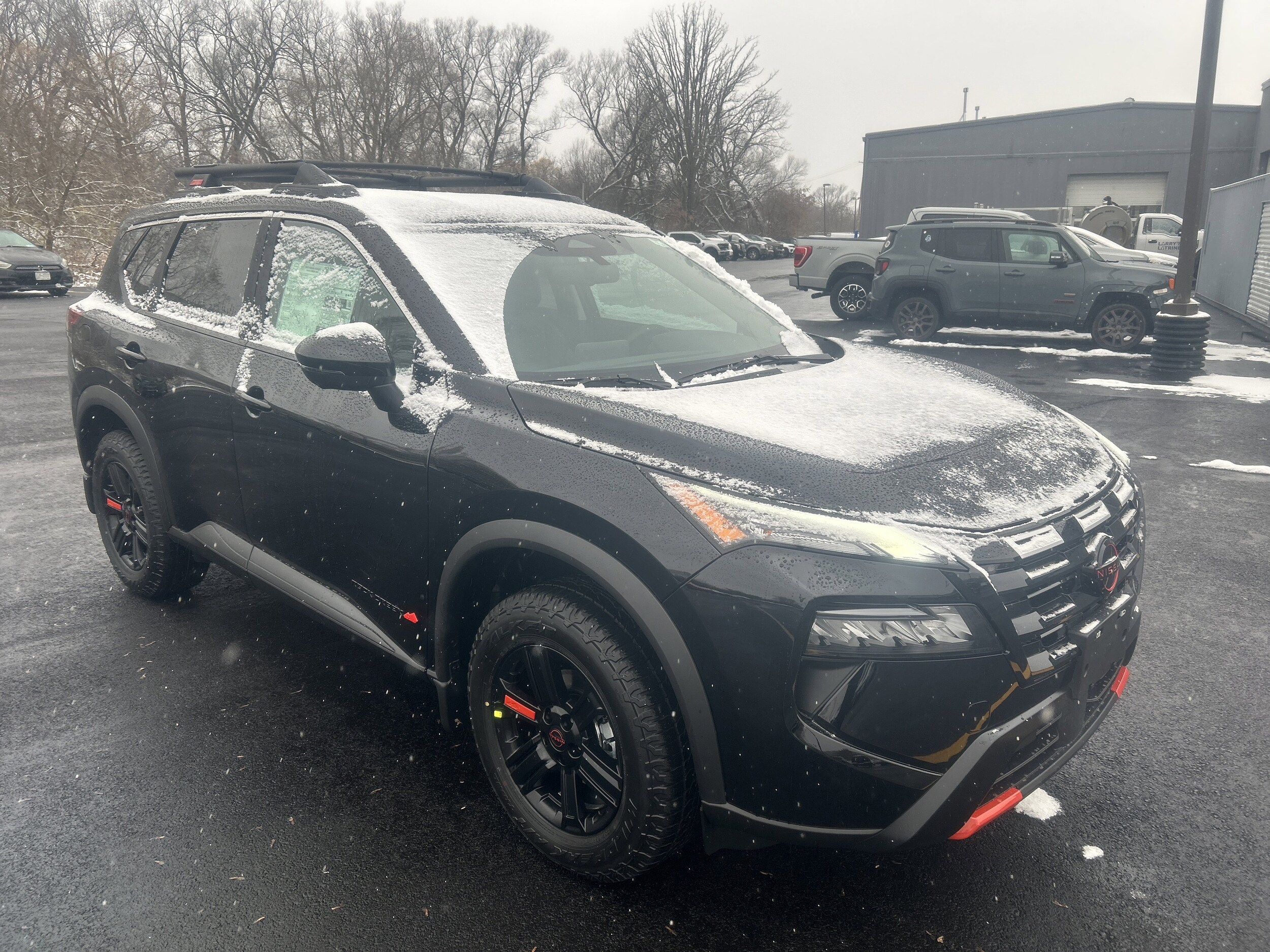 2026 Nissan Rogue SV photo 3