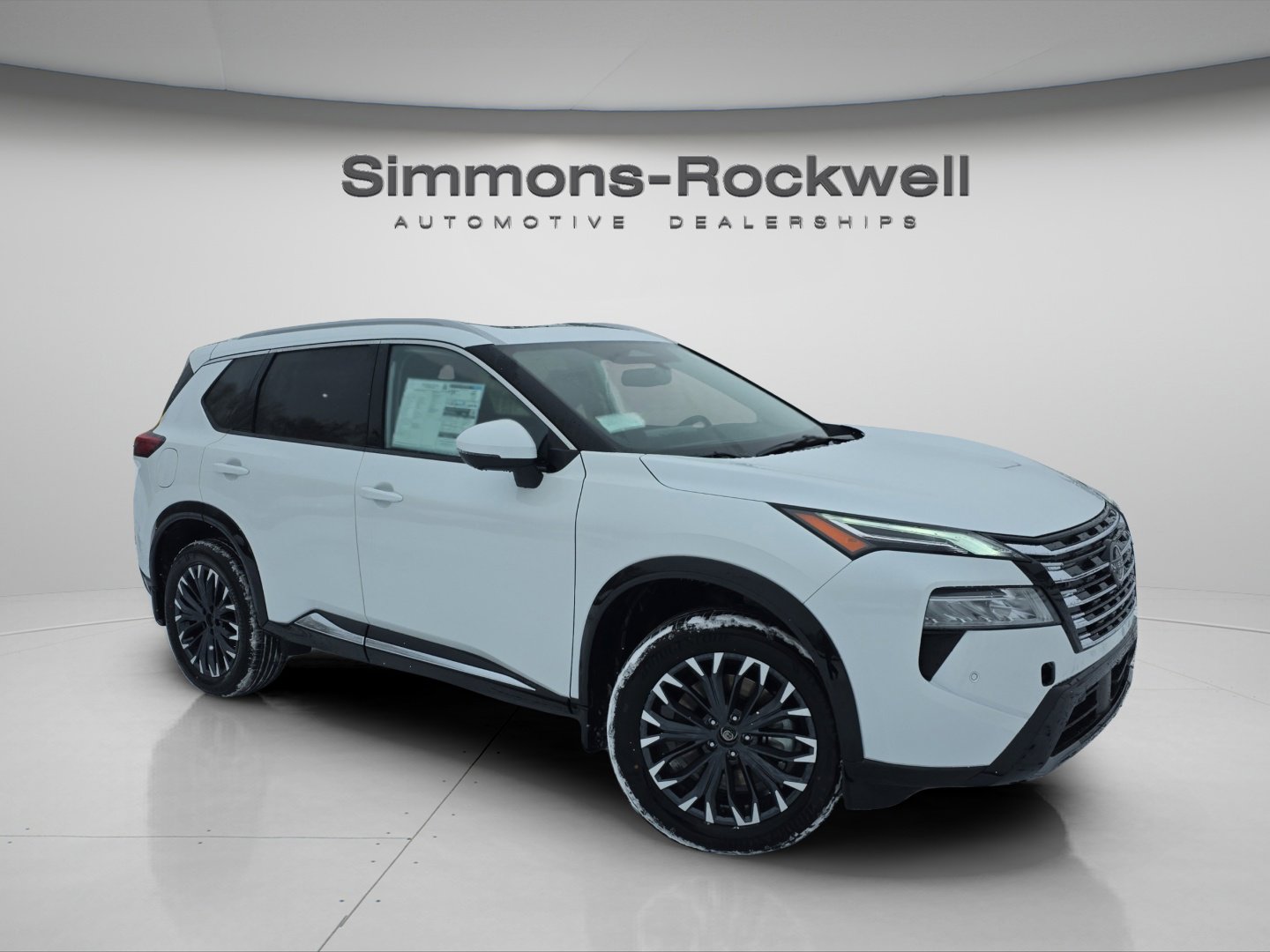 2026 Nissan Rogue Platinum photo 2