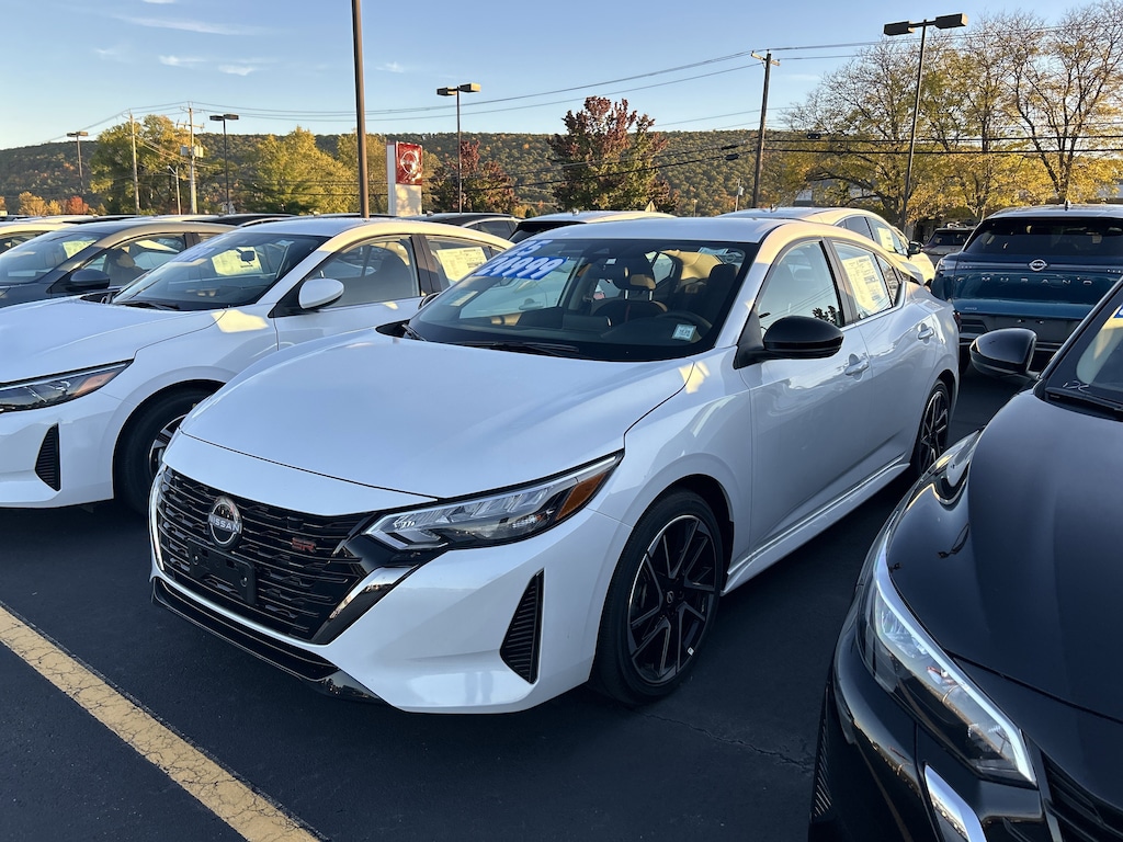 New 2025 Nissan Sentra SR Sedan