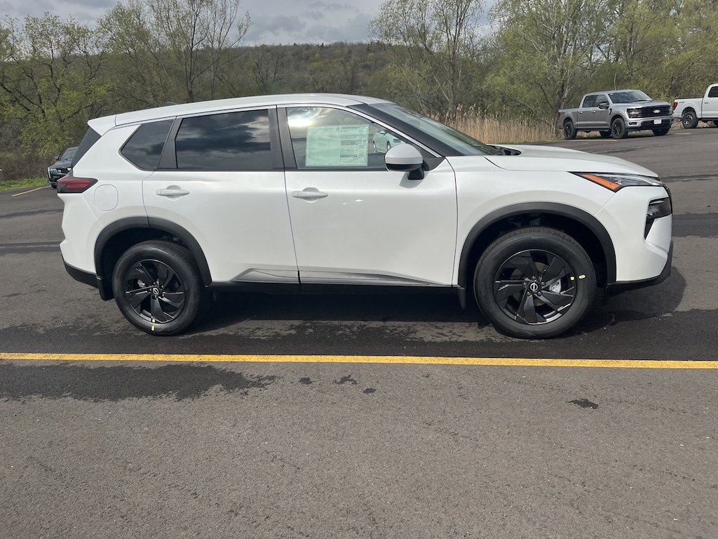 New 2026 Nissan Rogue SV SUV