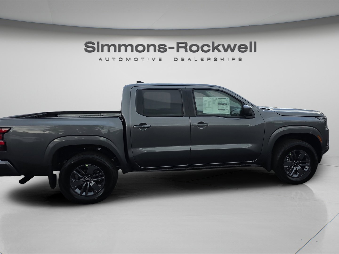 2026 Nissan Frontier SV photo 2