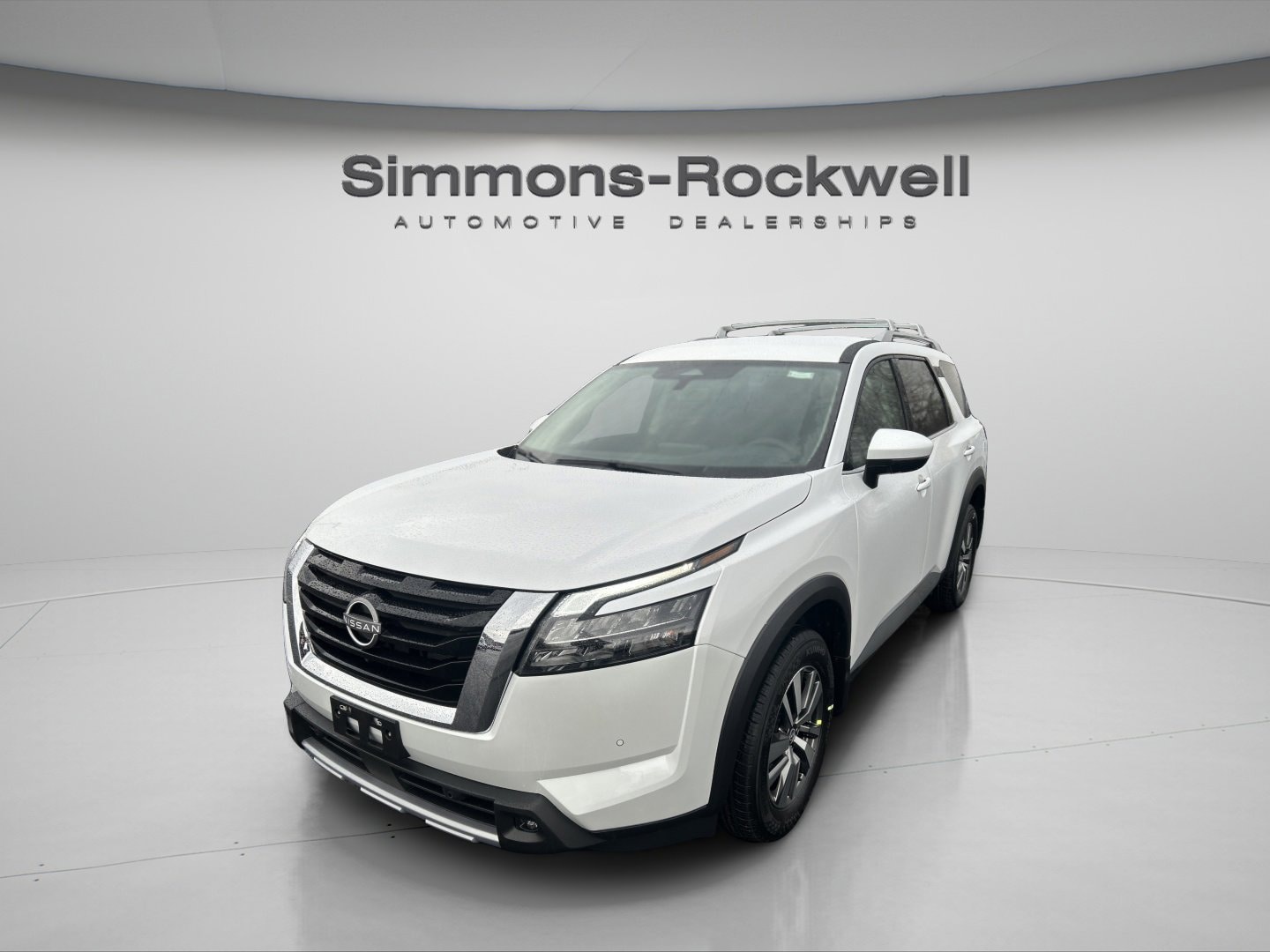 2025 Nissan Pathfinder SL's photo