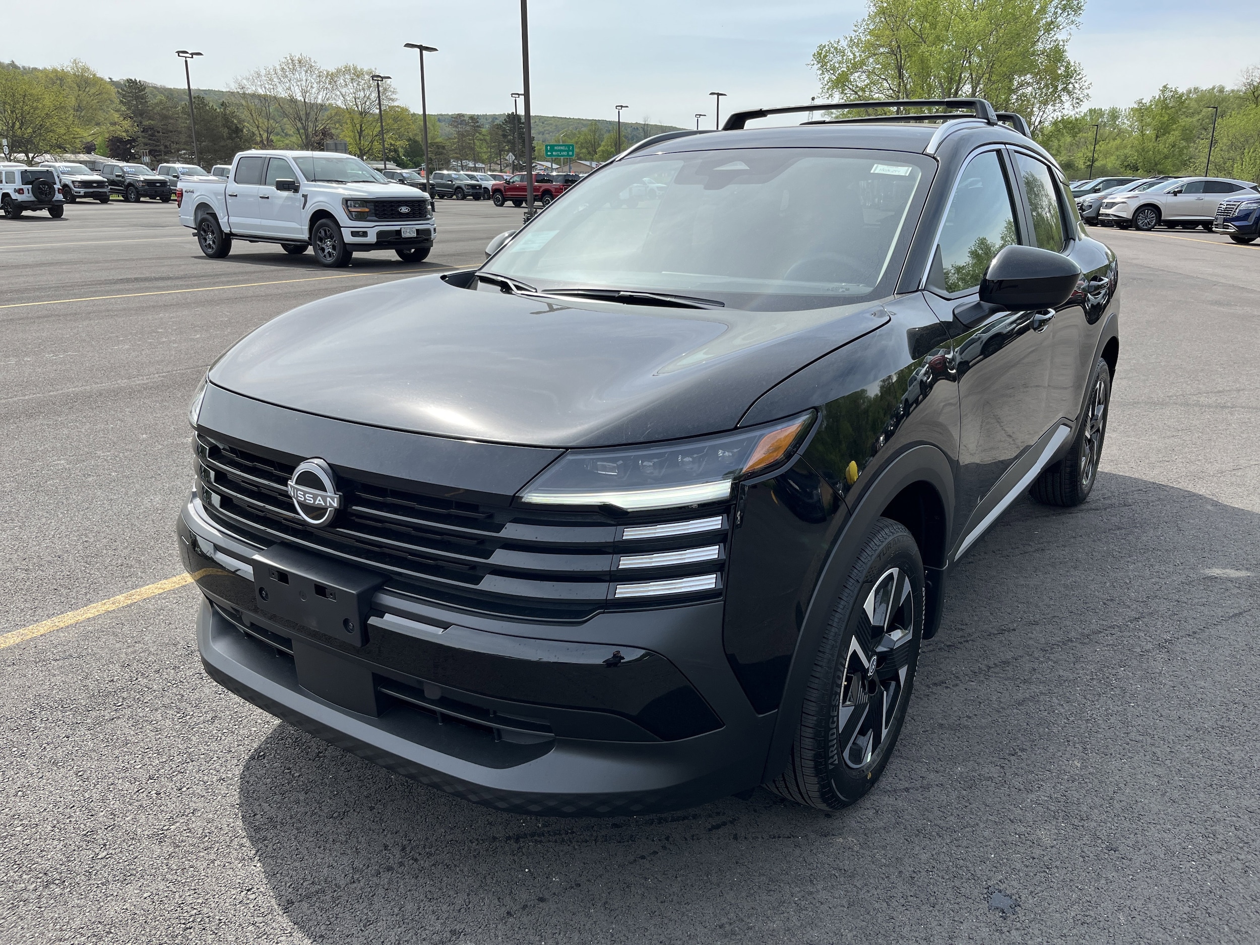 2026 Nissan Kicks 2.0 SV AWD's photo