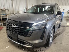 2026 Nissan Pathfinder SL SUV