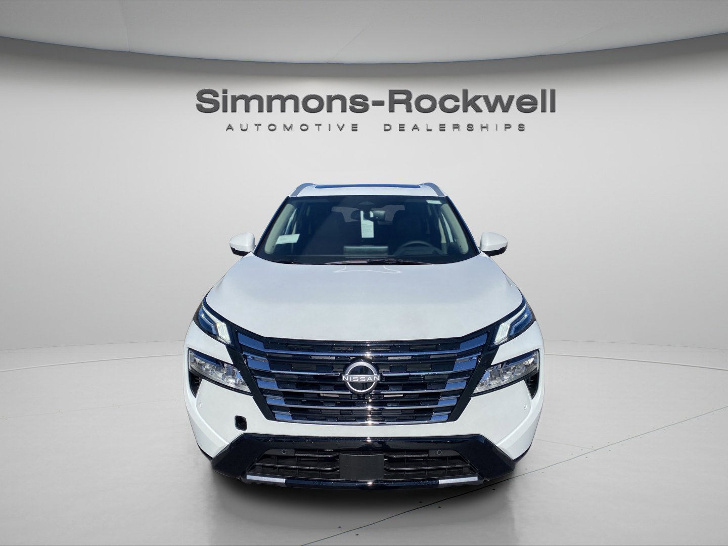 2026 Nissan Rogue Platinum photo 2