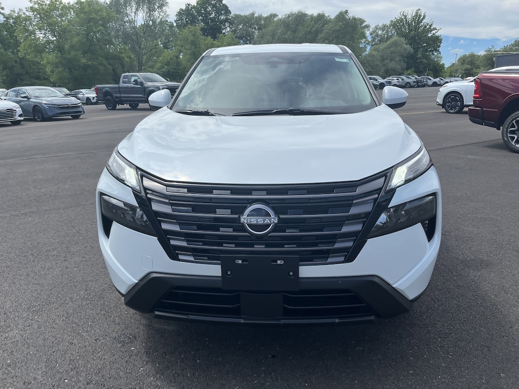 New 2026 Nissan Rogue SV SUV