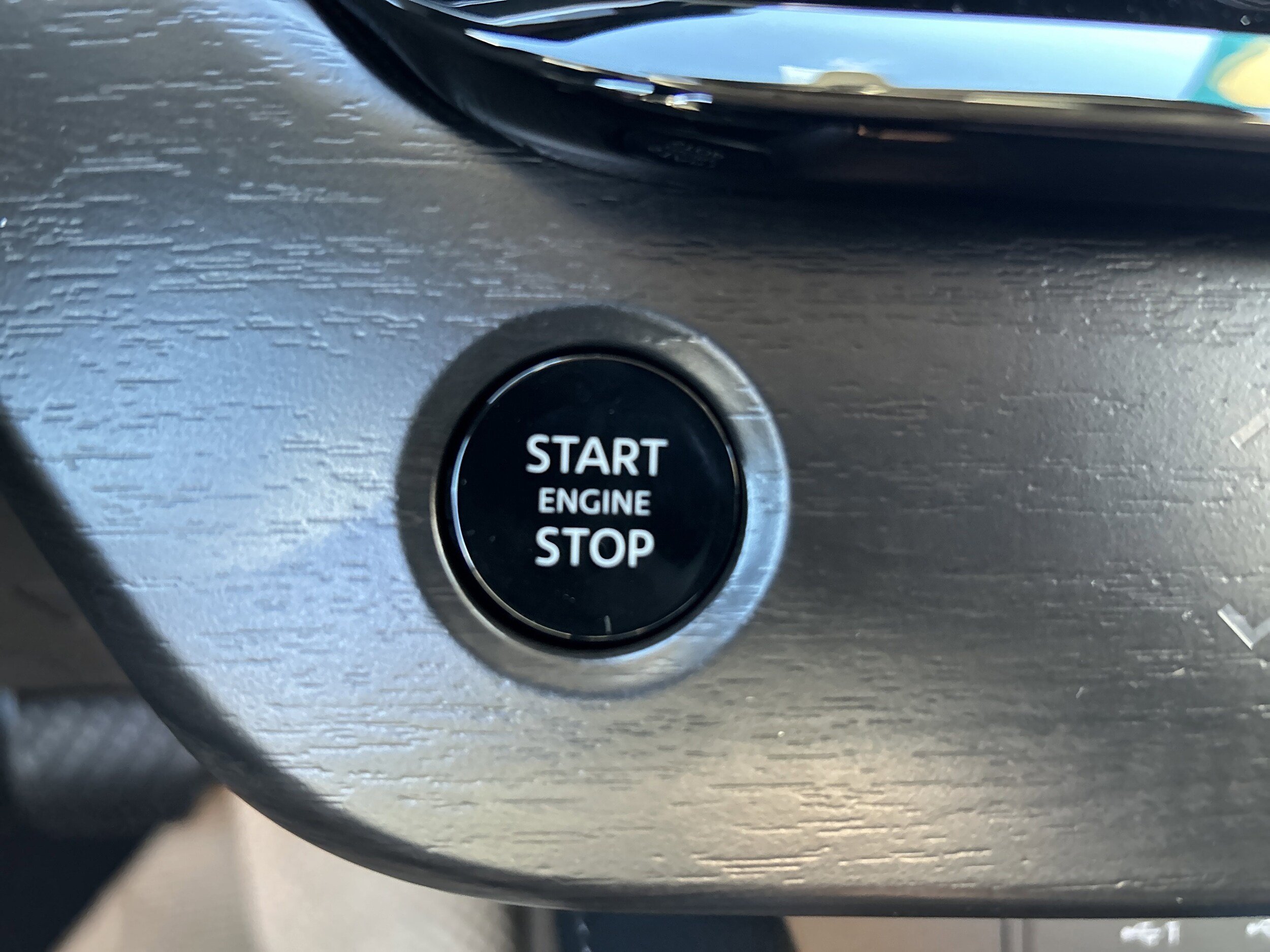 2026 Nissan Murano SL photo 3