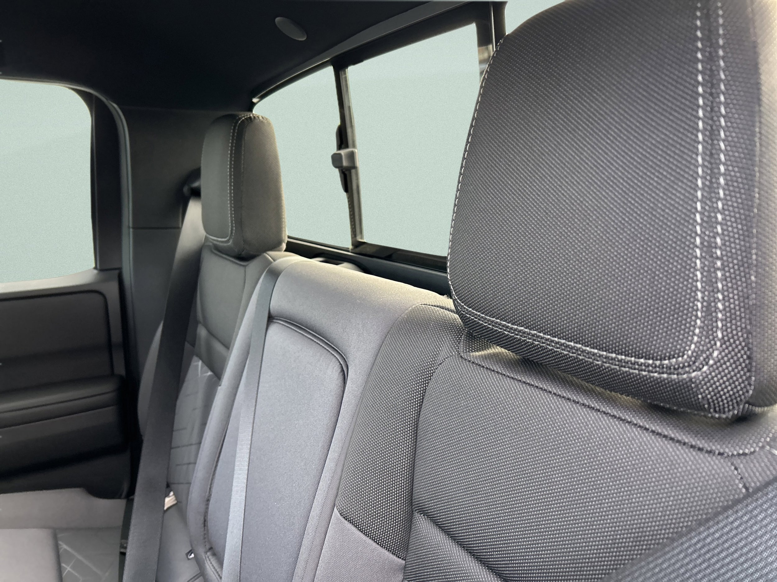 2026 Nissan Frontier SV - Photo 15