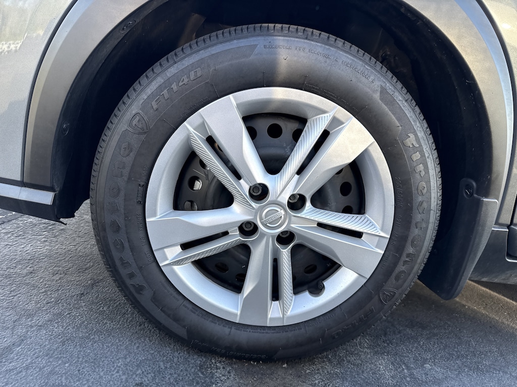 Used 2025 Nissan Kicks Play S SUV