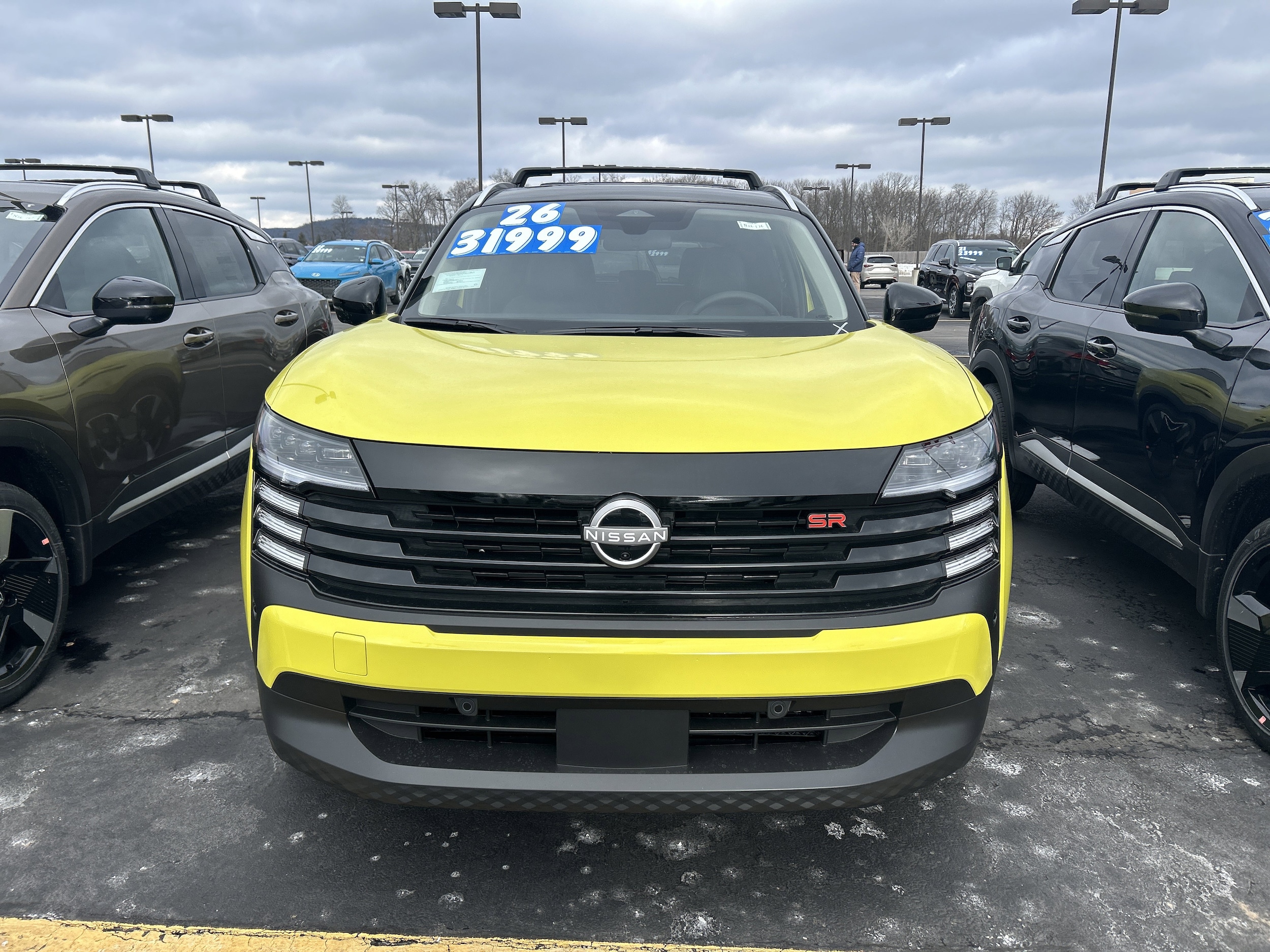 2022 Nissan Rogue SV's photo