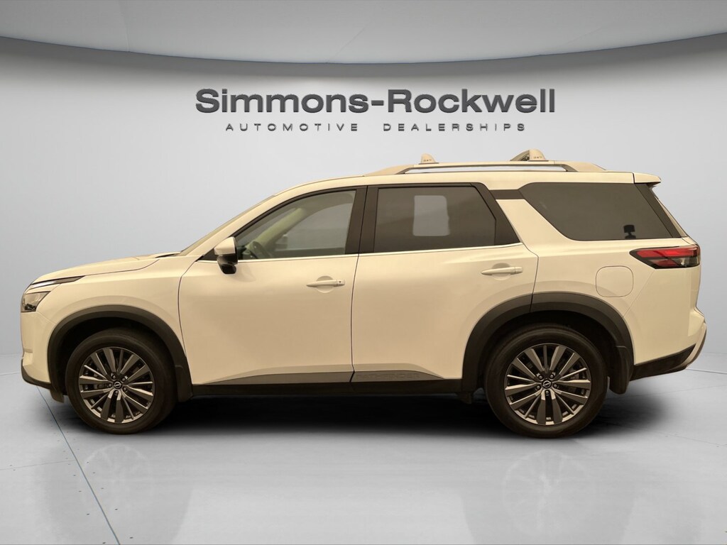 Used 2025 Nissan Pathfinder SL SUV