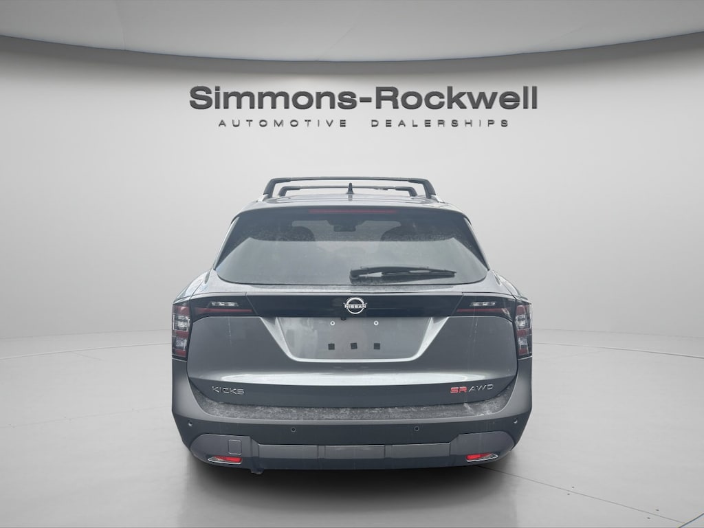 New 2026 Nissan Kicks SR SUV