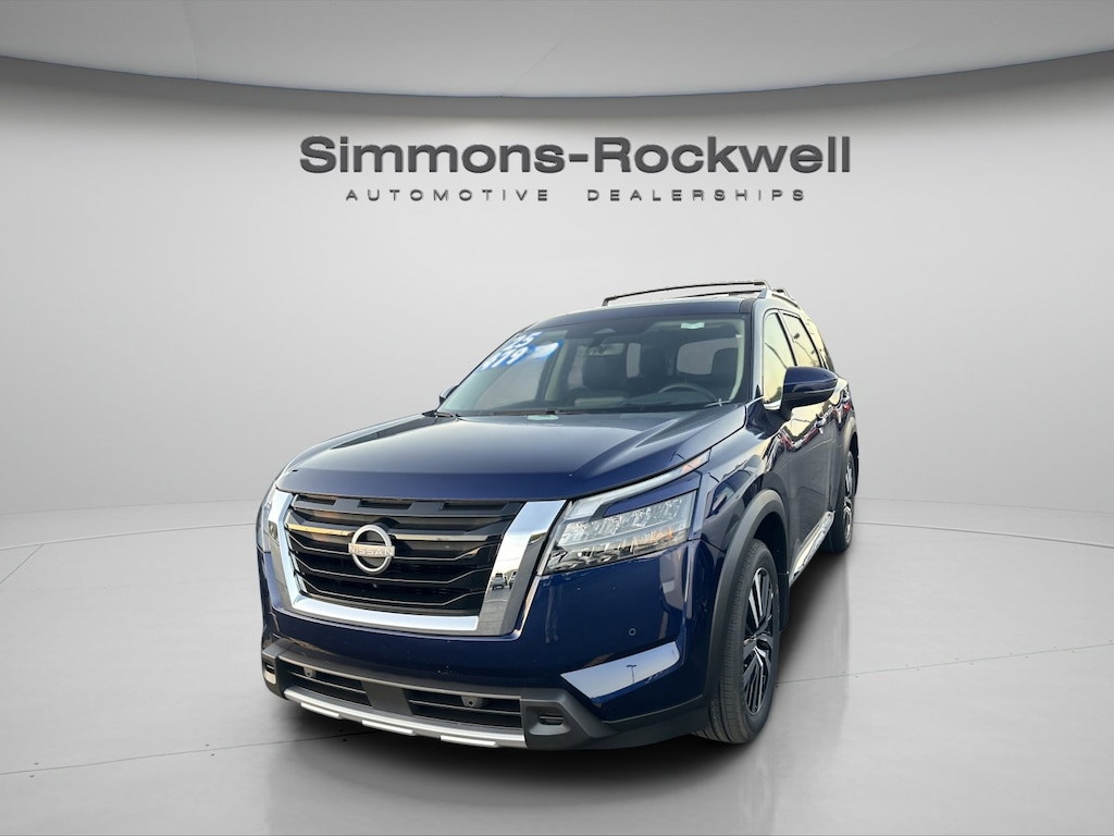 New 2025 Nissan Pathfinder Platinum SUV