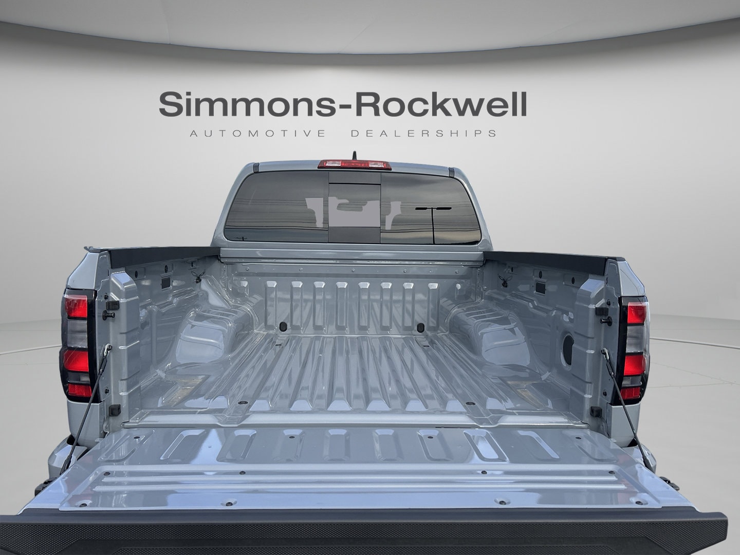 2026 Nissan Frontier SV - Photo 8