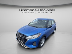 2025 Nissan Kicks Play S SUV