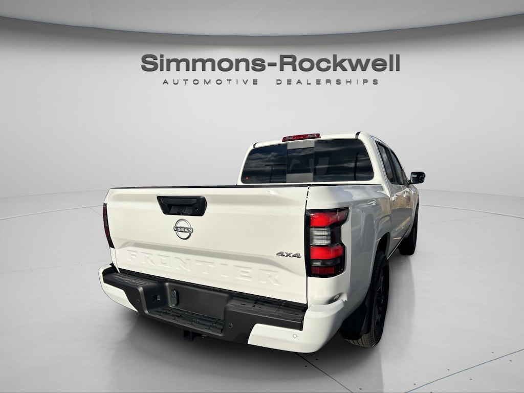 New 2026 Nissan Frontier SV Truck Crew Cab