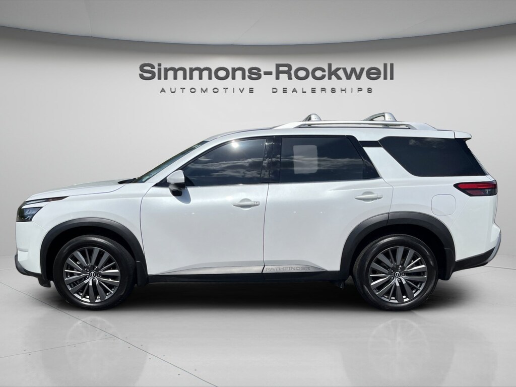 Used 2025 Nissan Pathfinder SL SUV