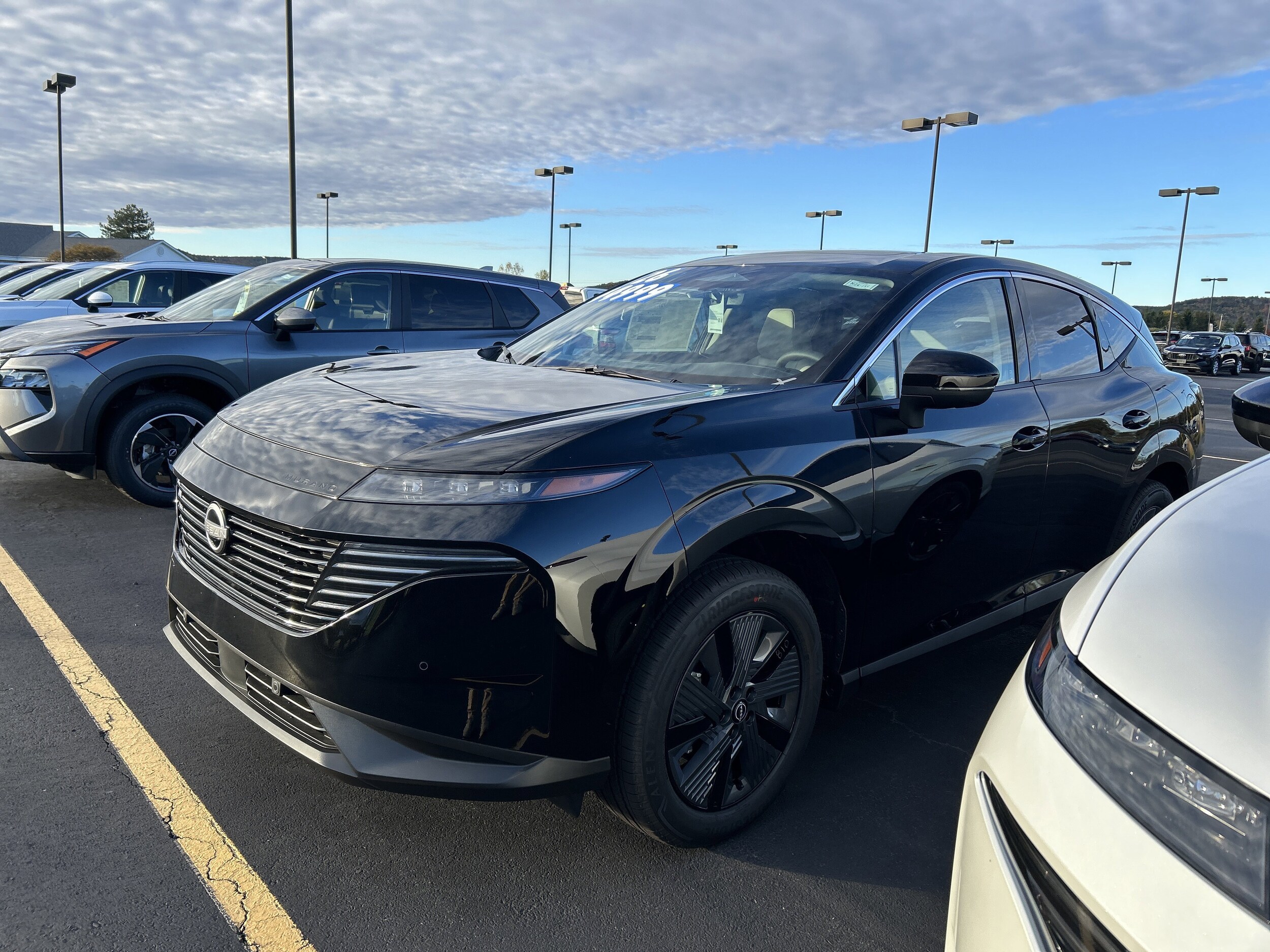 2026 Nissan Murano SL photo 2