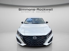 2025 Nissan Altima SR Sedan