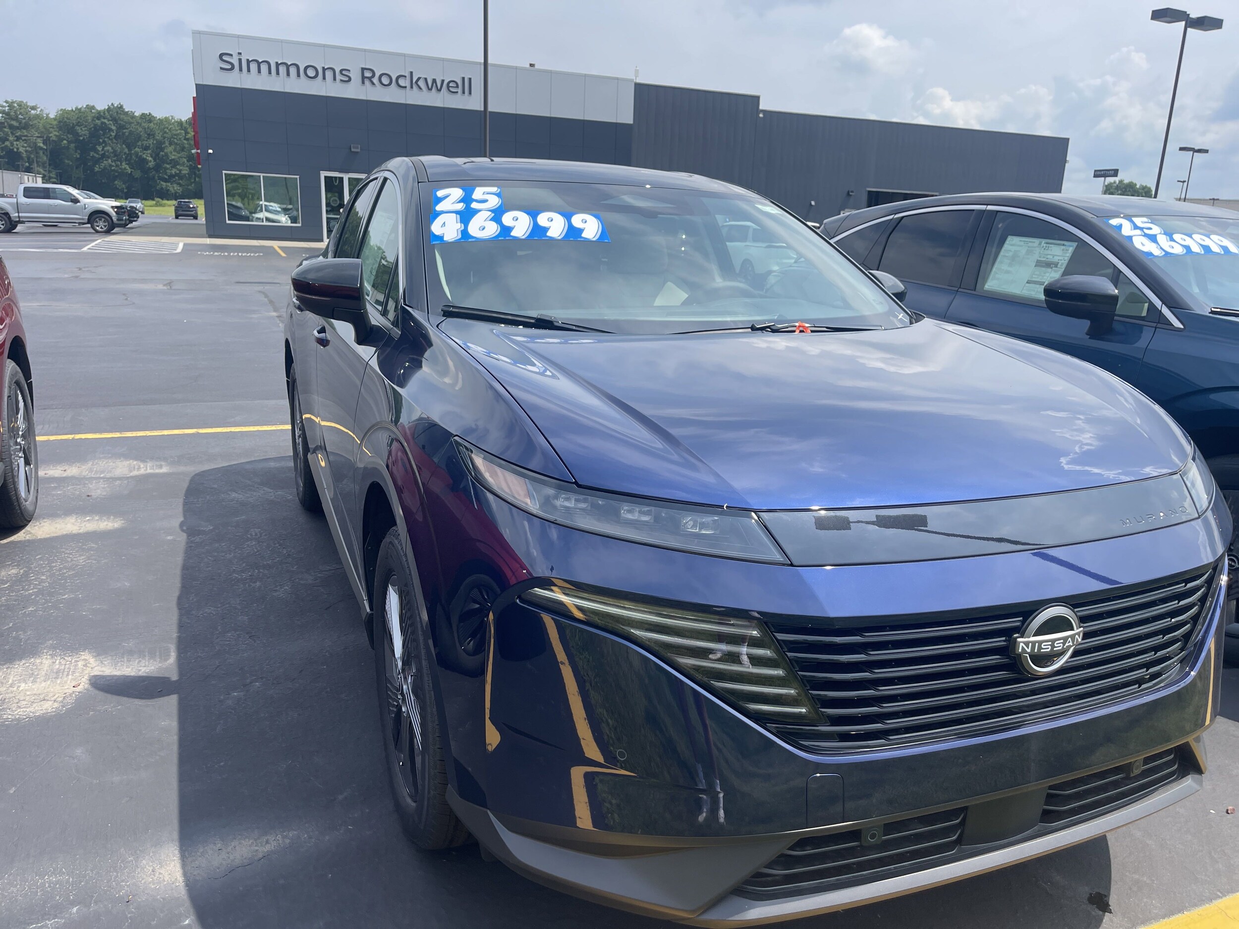 2025 Nissan Murano SL photo 3