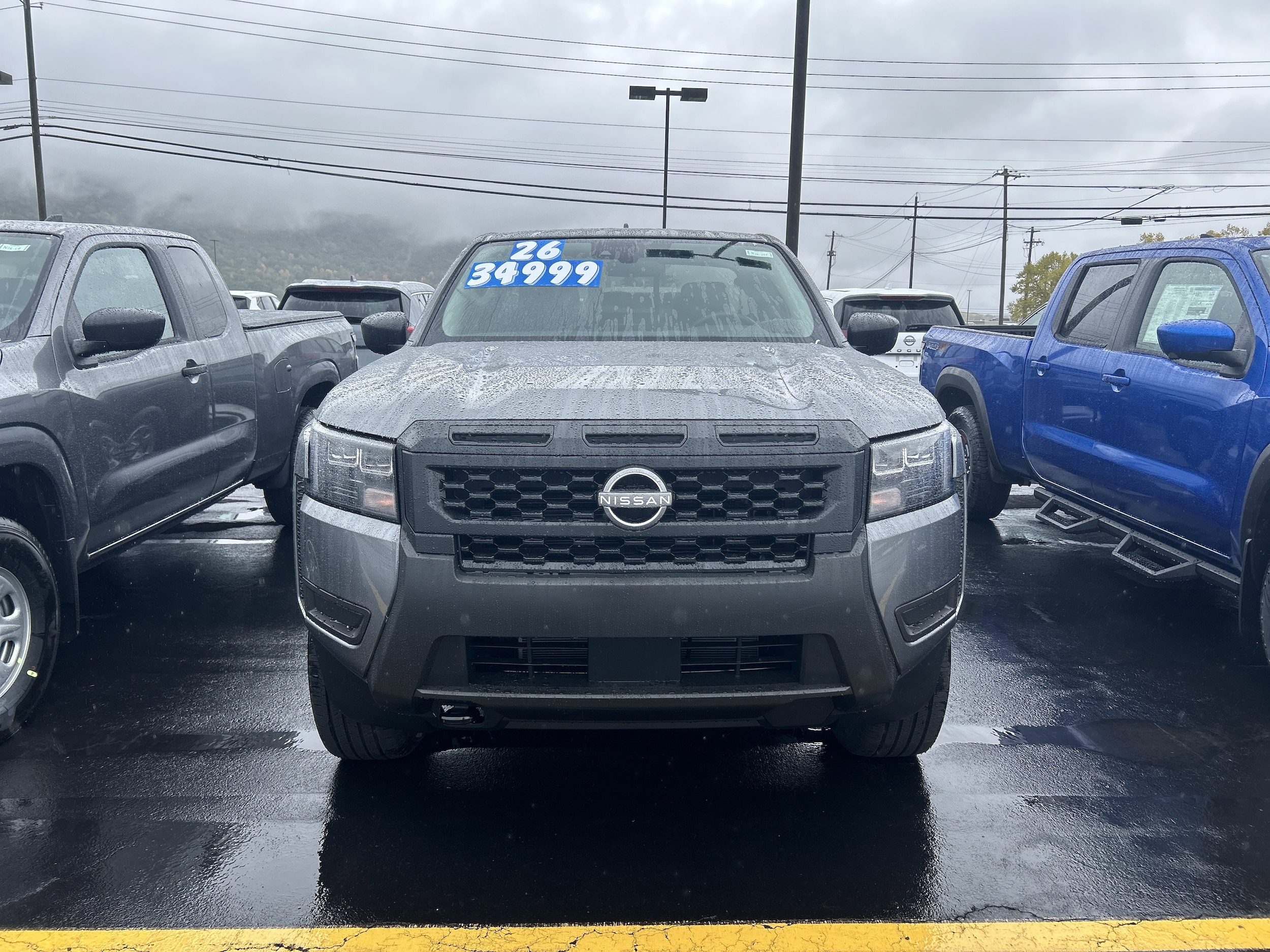 2026 Nissan Frontier S's photo