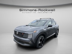 2026 Nissan Kicks SR SUV