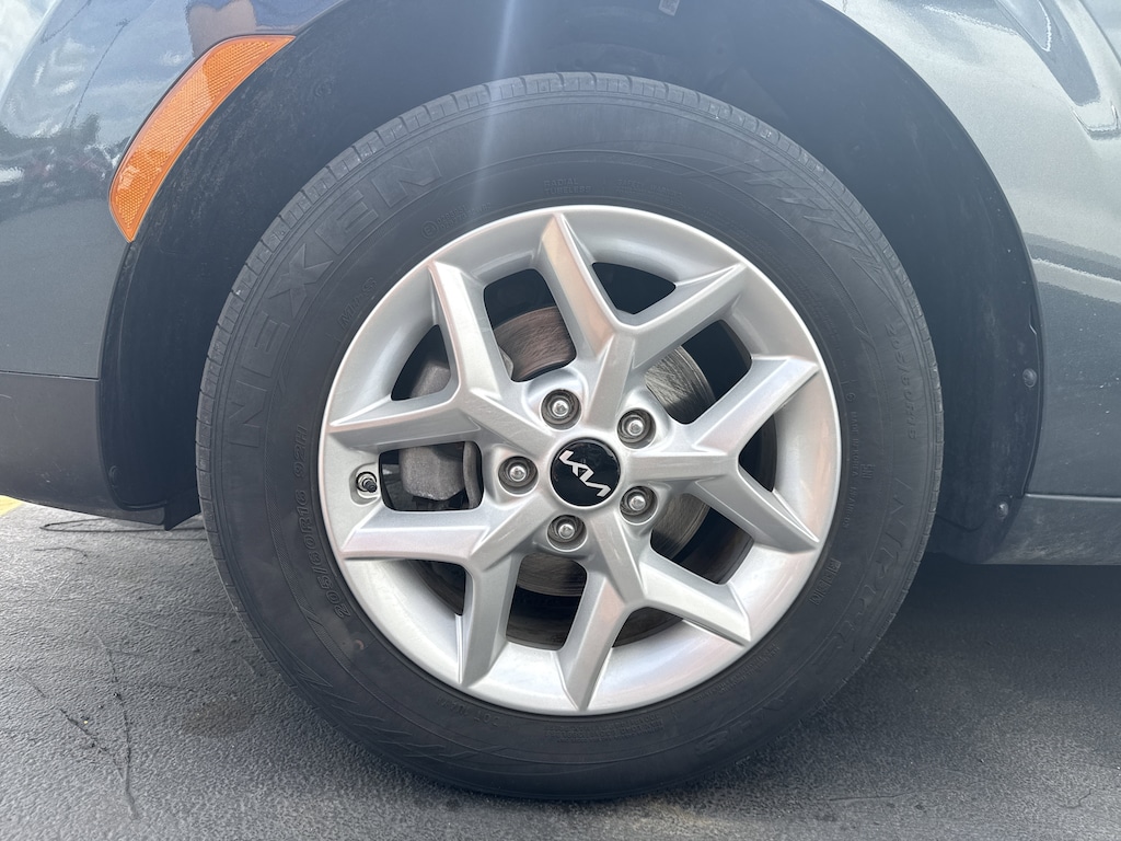Used 2025 Kia Soul LX Hatchback