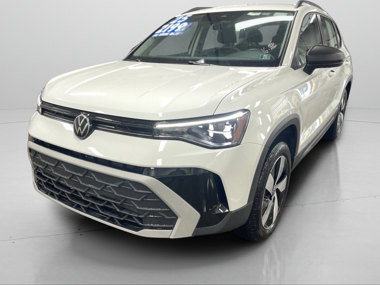 2025 Volkswagen Taos